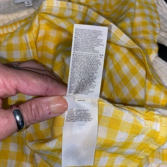 Yellow White Checkered Print Tie Back Flowy Sleeves Old Navy size Small Fun Top - Picture 8 of 10